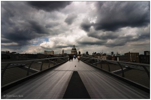 london - bridge to the past